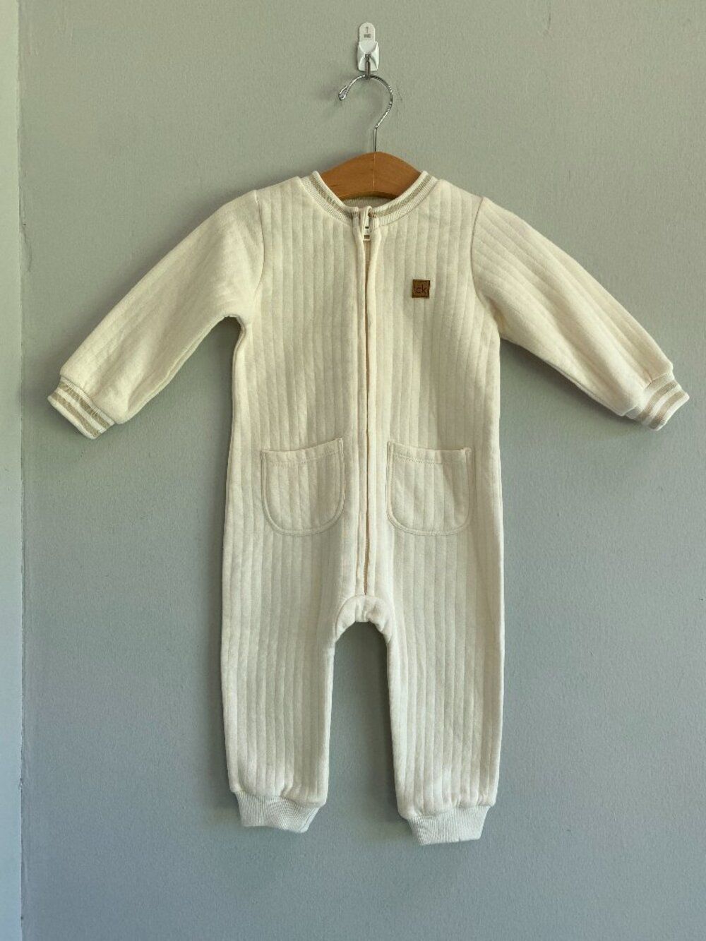 Calvin Klein Baby Long Sleeve Quilted Ribbed Sleeper Full Zip Pockets Cream 12M